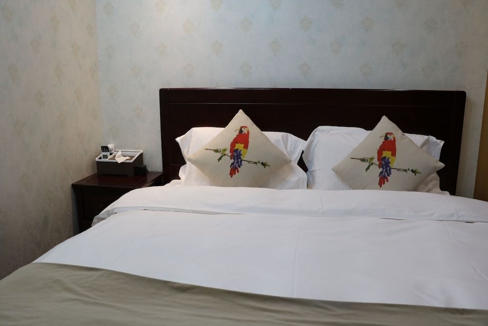 undefined Yi Su Hotel Pudong Airport 6