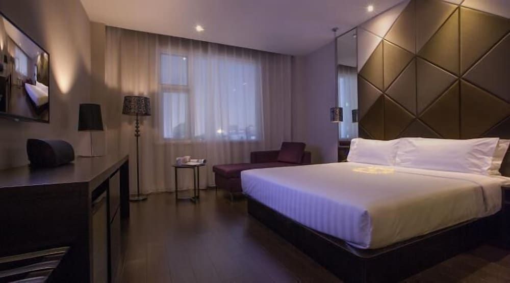 undefined Orange Hotel Select Hongqiao Gubei 5