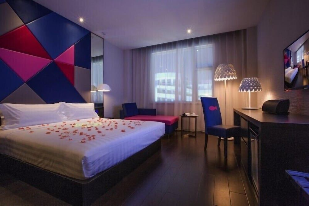 Orange Hotel Select Hongqiao Gubei Deluxe Double Room 3
