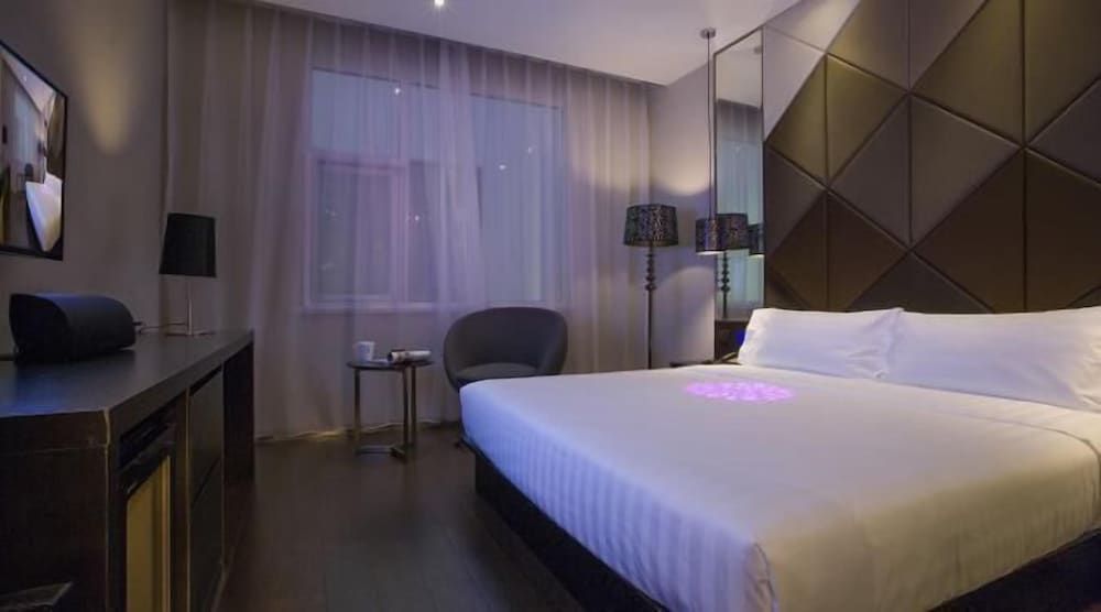 undefined Orange Hotel Select Hongqiao Gubei 4
