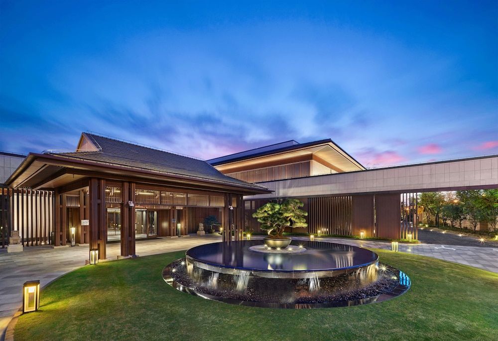 undefined Hilton Shanghai Songjiang Guangfulin 8