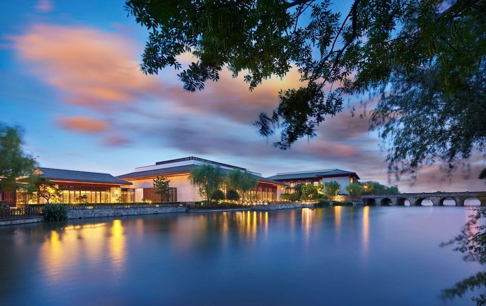 undefined Hilton Shanghai Songjiang Guangfulin 6