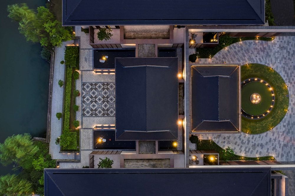 undefined Hilton Shanghai Songjiang Guangfulin 9