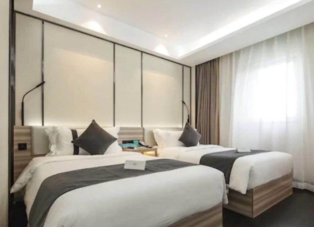 Classic Twin Room