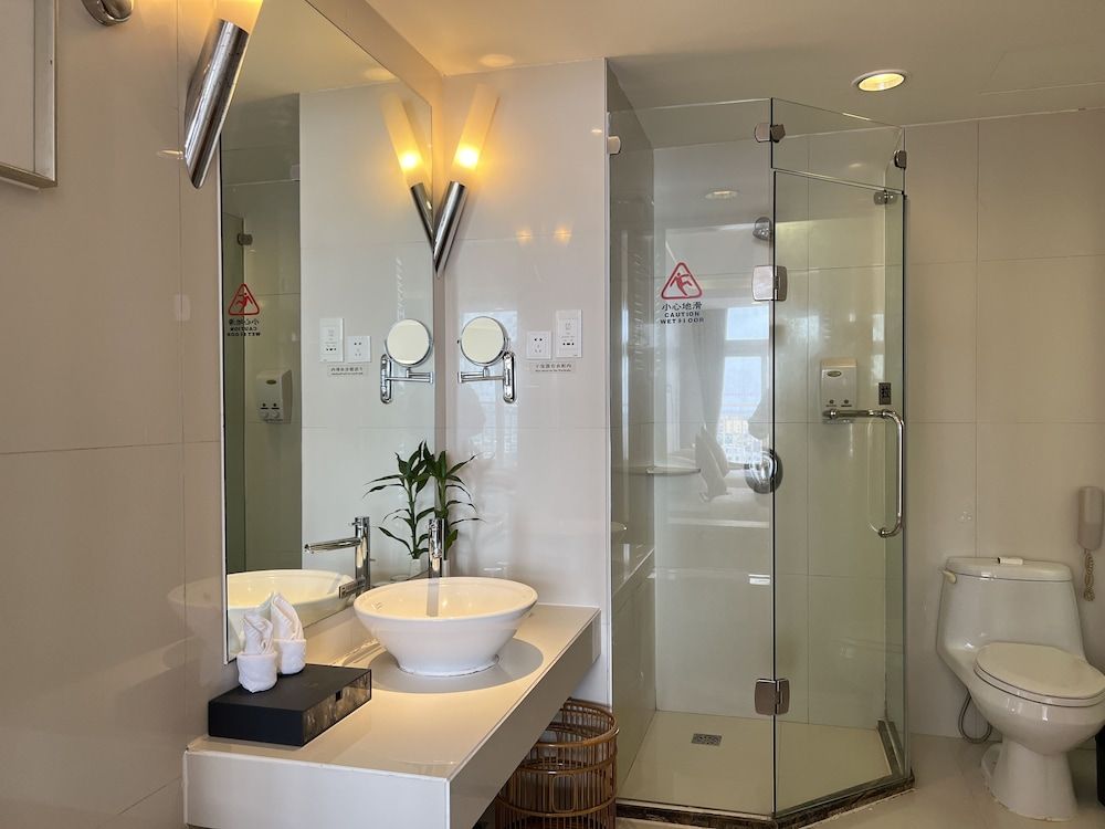 Waika Hotel Luxury Single Room (business room main building) 4