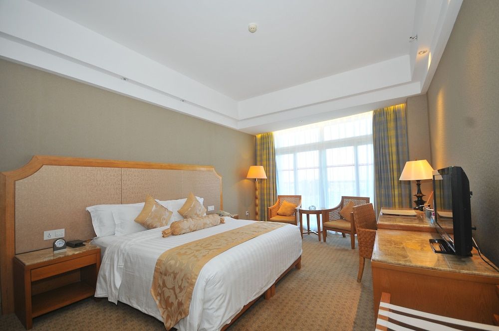 Waika Hotel Executive Single Room (executive room main villa) 2