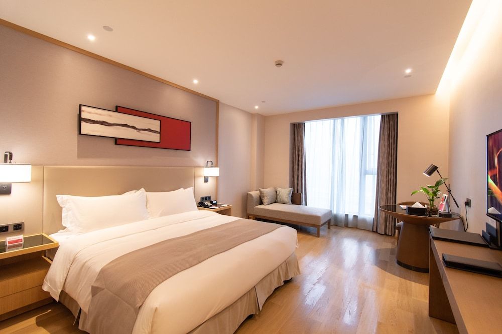 Superior Room, 1 King Bed, Non Smoking