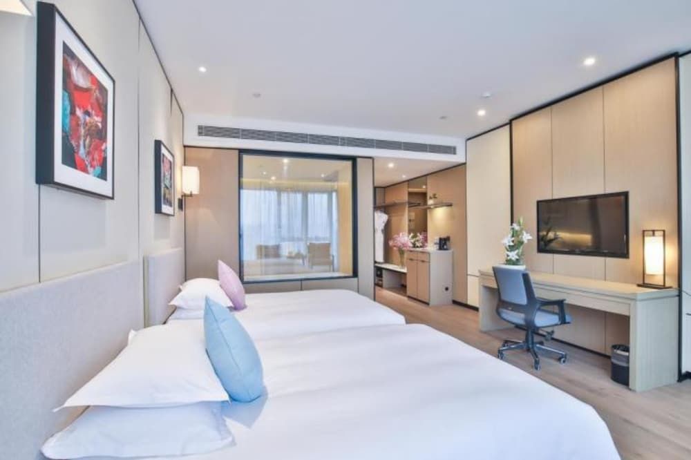 Executive City-view Twin Room