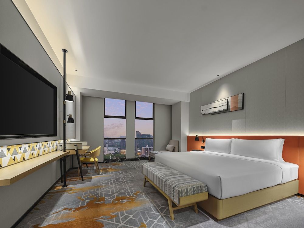 Deluxe Suite, 1 King Bed