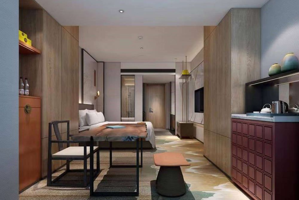 Deluxe Room, 1 King Bed, Non Smoking
