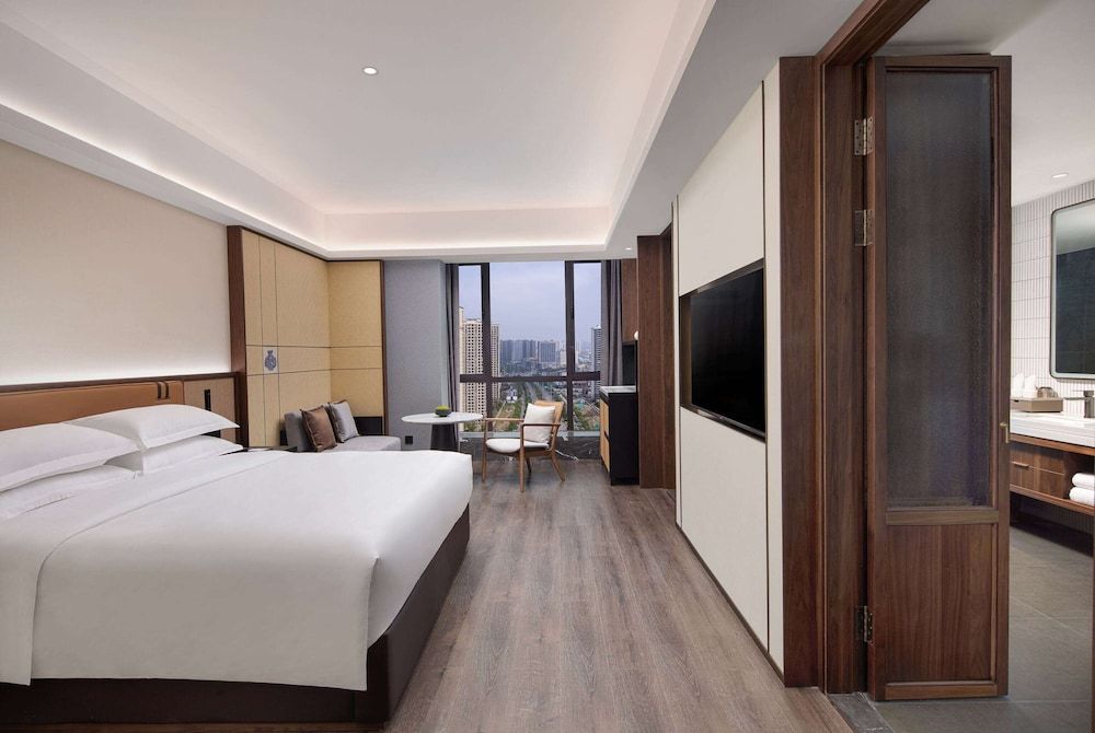 Luxury Room, 1 King Bed, Non Smoking