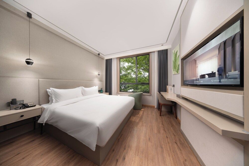 Yiwu Manting City Hotel Luxury Room, 1 Bedroom, City View 2