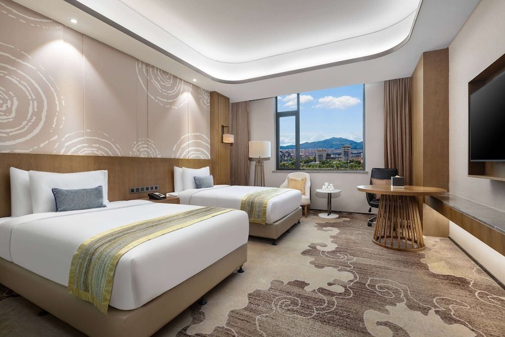 Deluxe Room, 1 King Bed