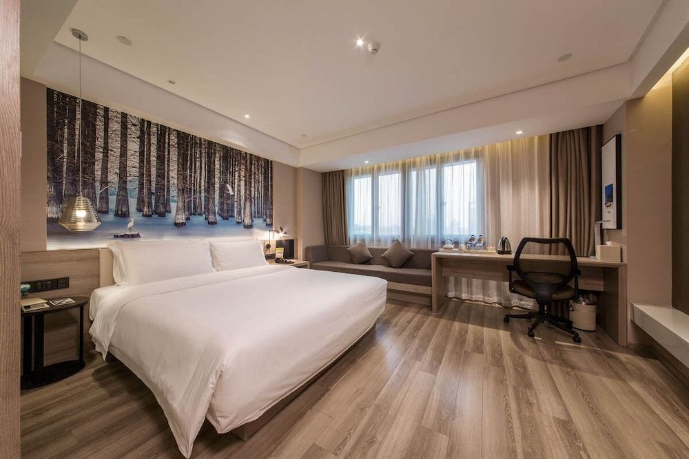 undefined Atour Hotel Tianyi Square Ningbo 2