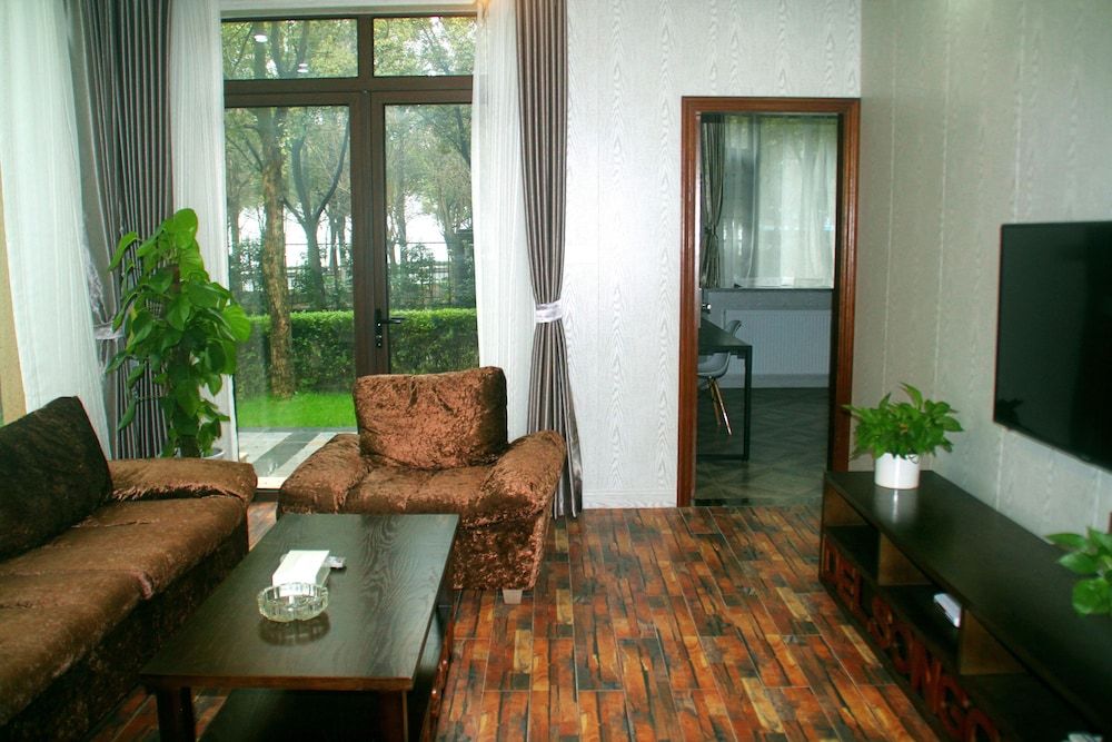 Ningbo Delson Green World Golf Resort Deluxe Twin Room 4