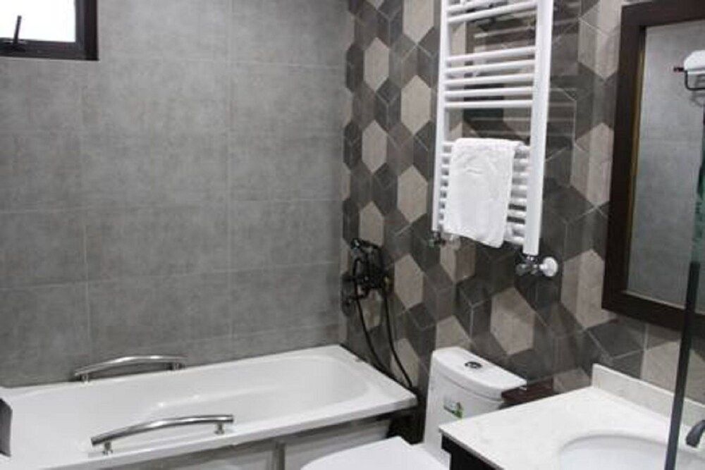 Ningbo Delson Green World Golf Resort Comfort Family Room 7