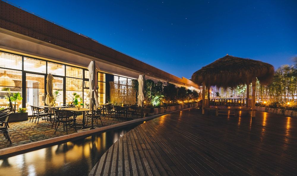 undefined Atour Hotel East Bund Sanjiangkou Ningbo 3