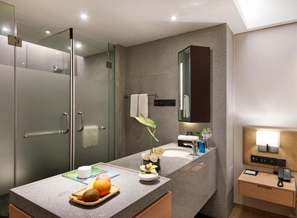 New Century Kylie Hotel Ningbo Standard Single Room, City View 3