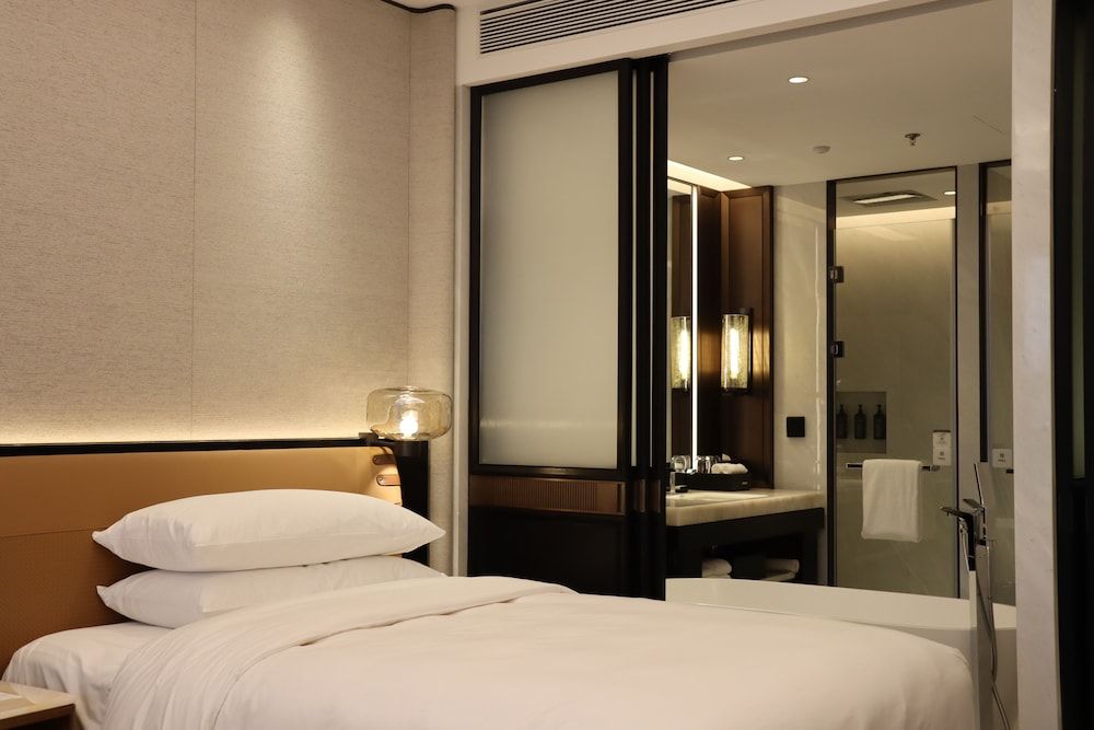 Sheraton Ninghai Hotel Deluxe Room, 2 Double Beds, City View