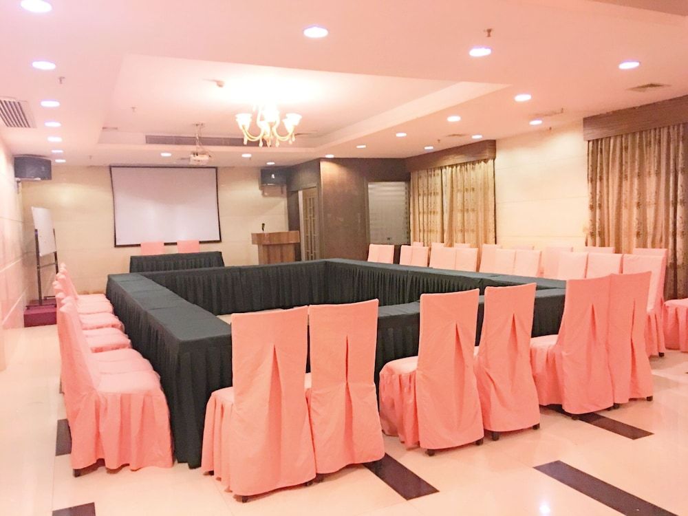 undefined Guangzhou Airport Liwan Hotel 6