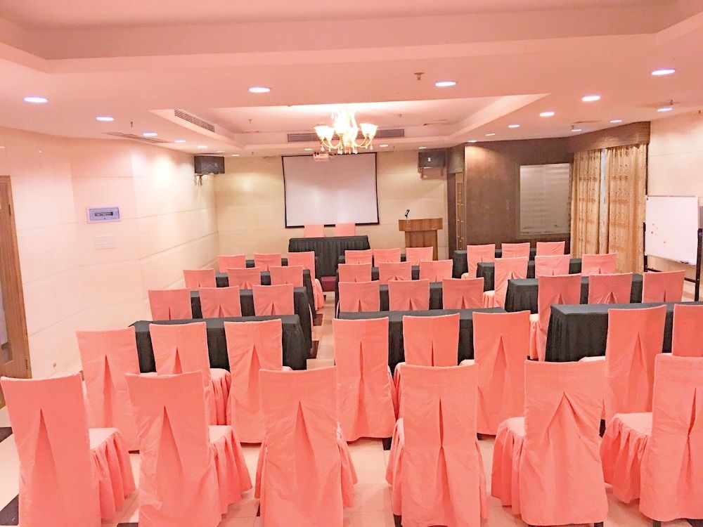 undefined Guangzhou Airport Liwan Hotel 7