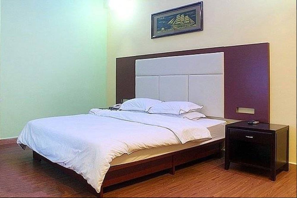 undefined Echarm Hotel Chimelong Station 8