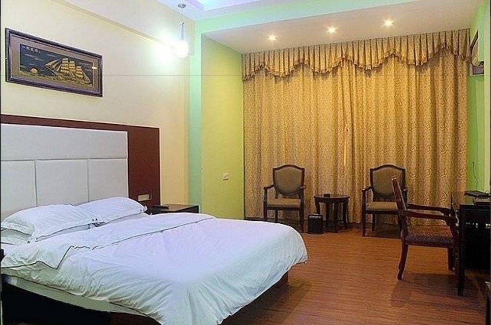 undefined Echarm Hotel Chimelong Station 3