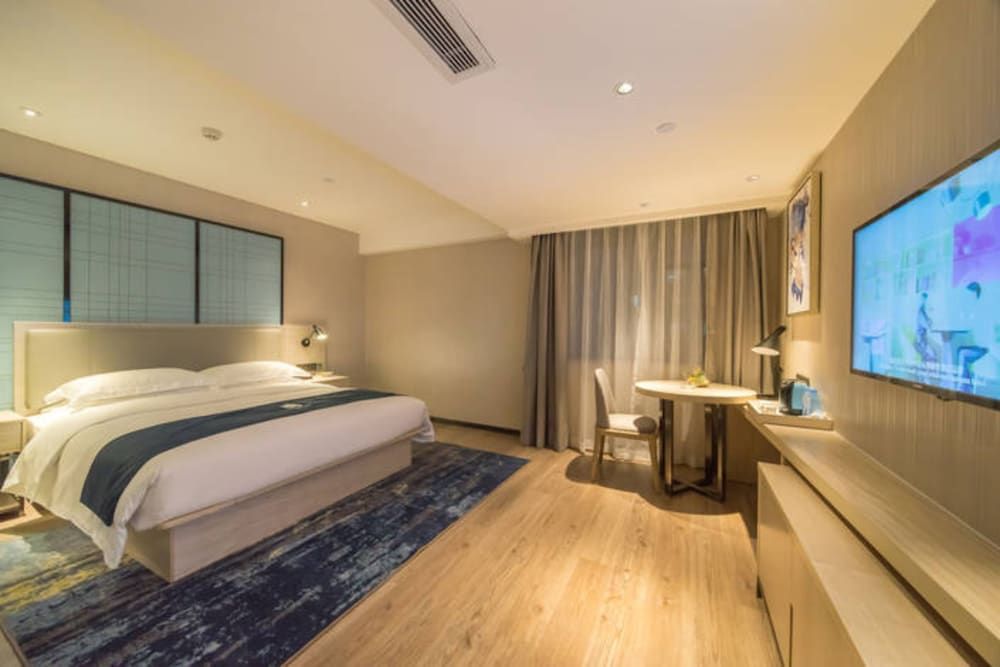 undefined Echarm Hotel Chimelong Station 6