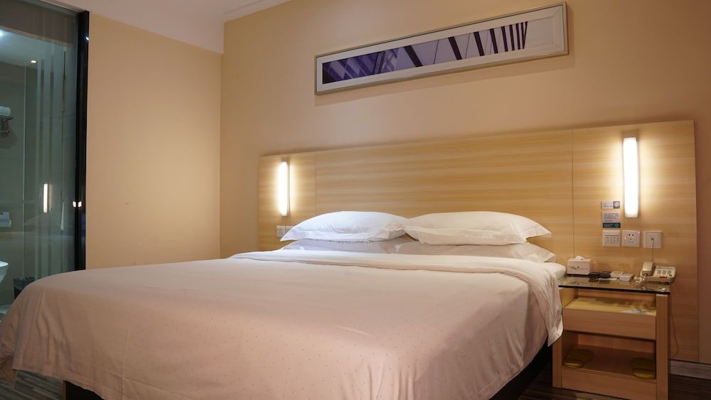 City Comfort Inn Foshan Jiaokou Bus Economy Double Room, No Windows 3