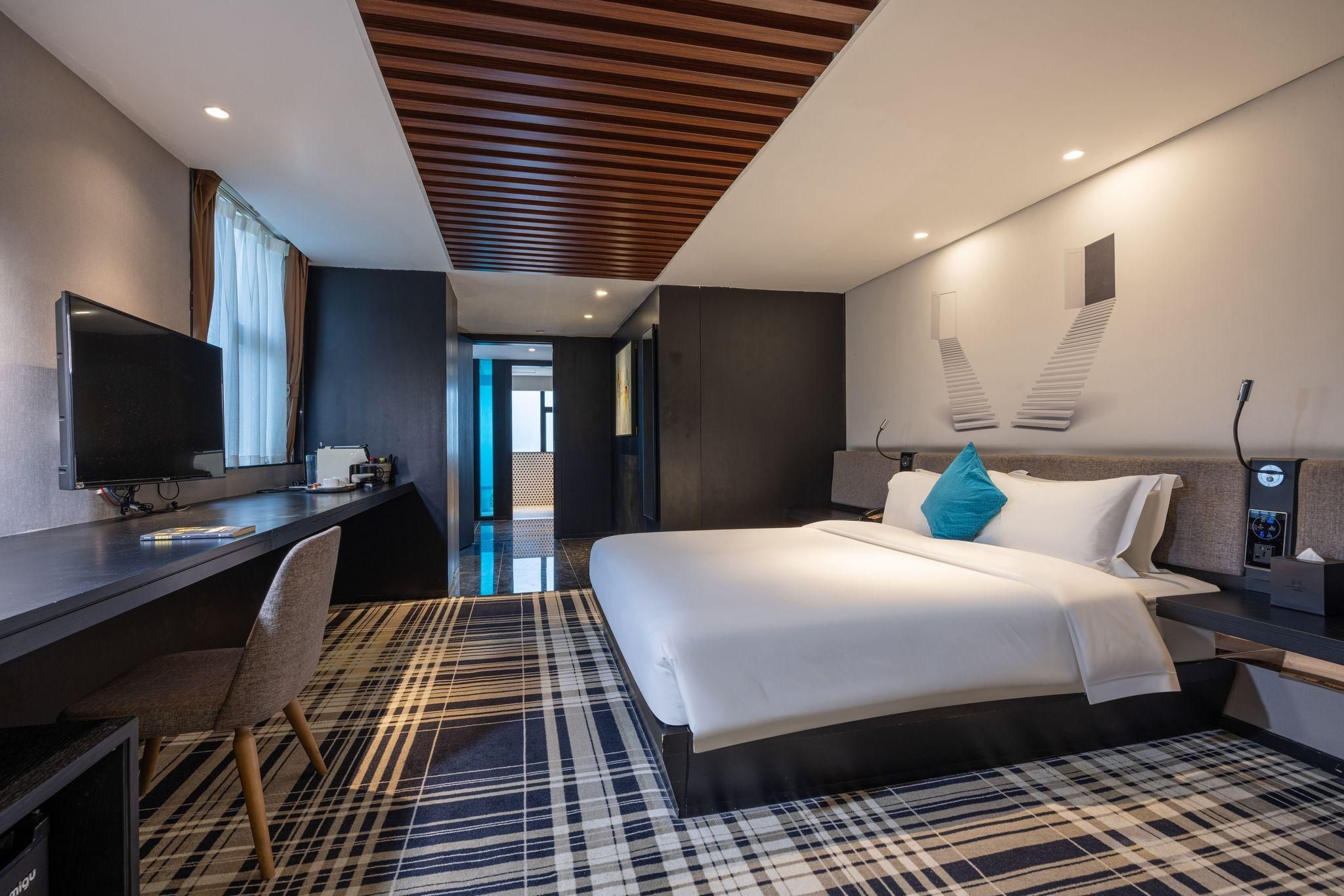 undefined Likto Hotel 6