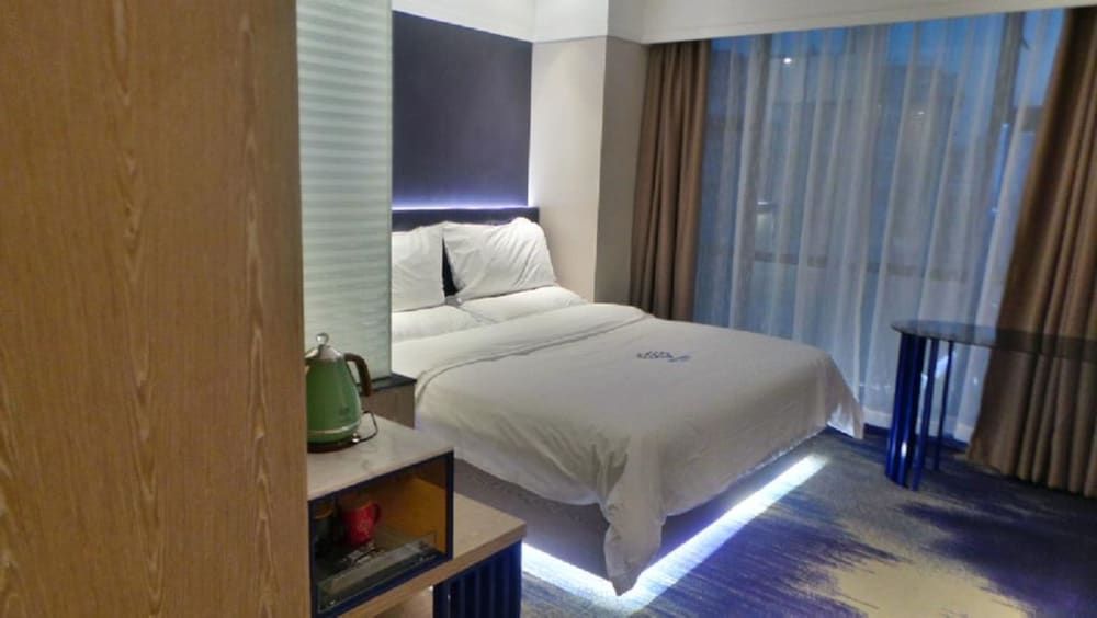 Lifu Hotel - Wankel Jiang Tai Road Railway Superior Double Room 6