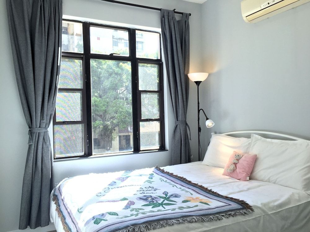 Design Suite, 1 Bedroom, Patio, Garden View
