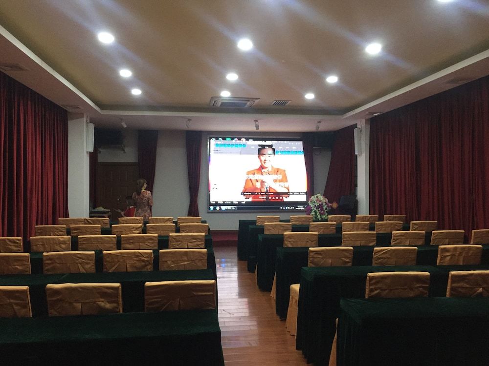 undefined Guangzhou Rongting Business Hotel 2