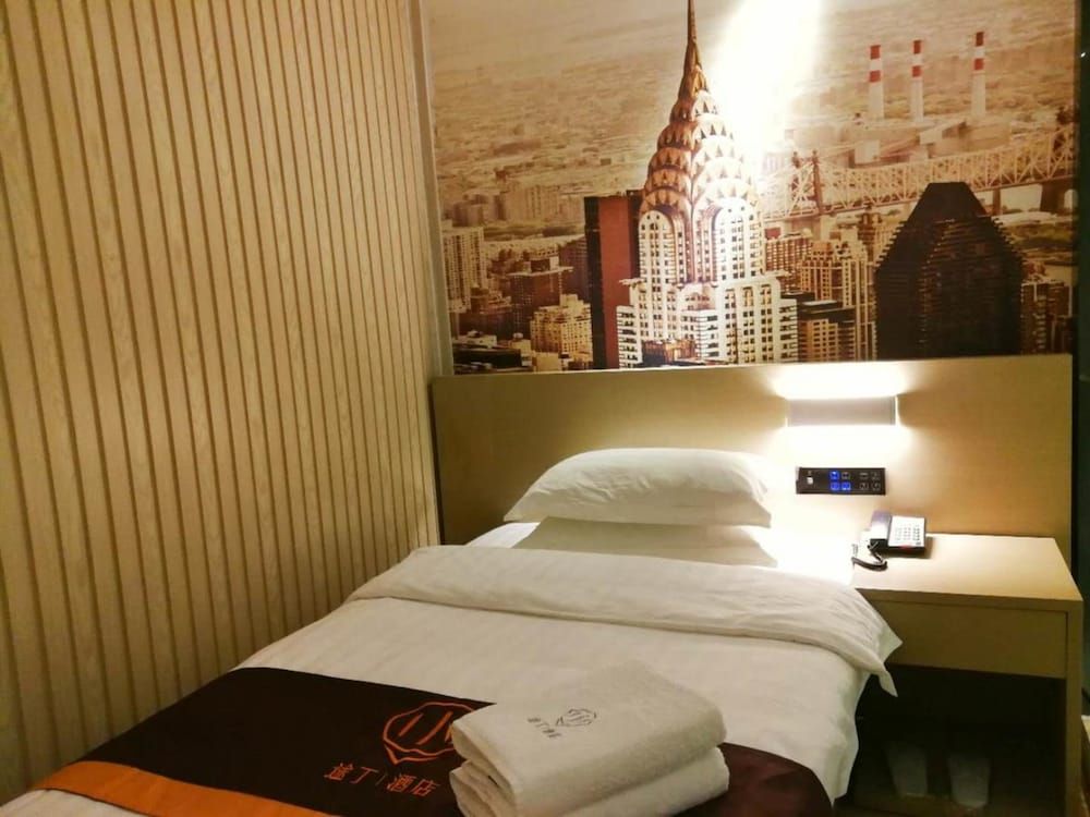 undefined Into Ho 10