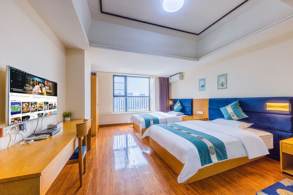 undefined Home Inn Huayi Apartment 4