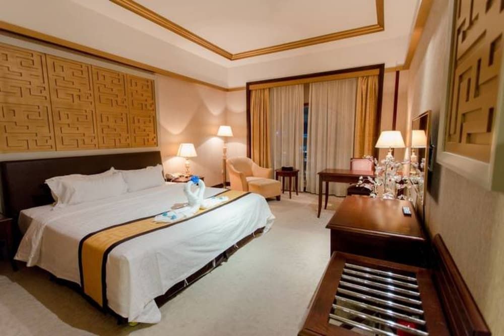 undefined Guangzhou Lijiang Mingzhu Hotel 10