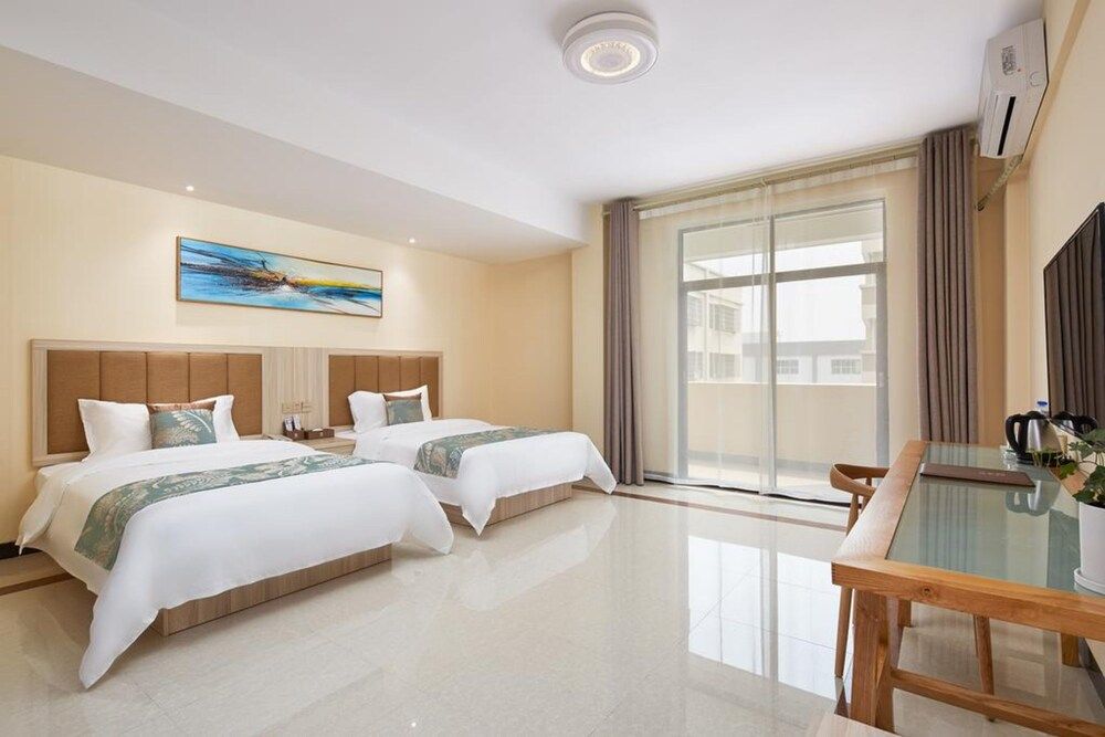 undefined Ivy International Apartment 3