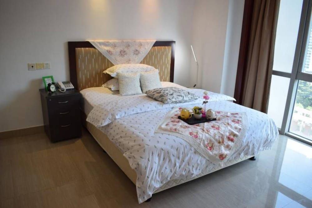 undefined Lingnaying Business Apartment 3