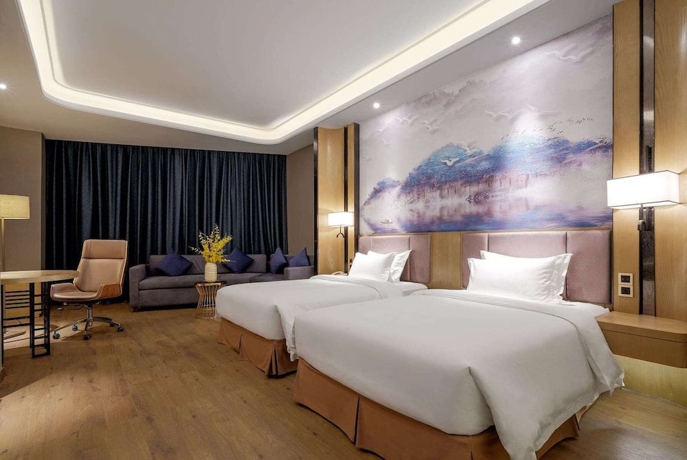 undefined Days Hotel by Wyndham Guangzhou Hantian 3
