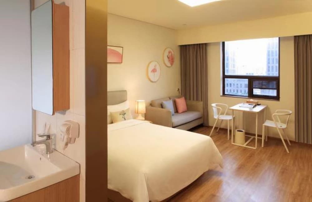 undefined CJIA Apartment East Railway Station 6