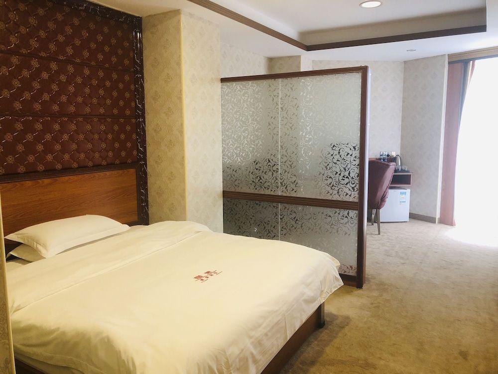 undefined Guangzhou Mei Ling Hotel 10