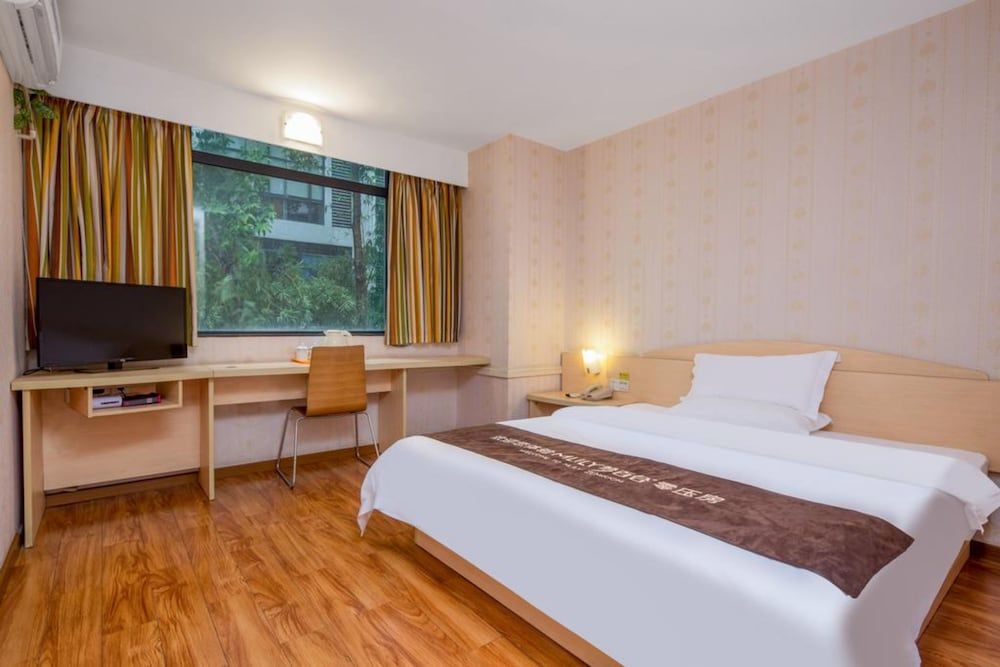 undefined Leo Boutique Hotel 7