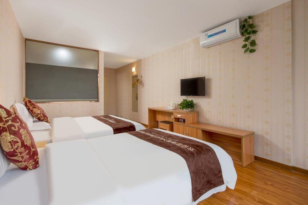 undefined Leo Boutique Hotel 2