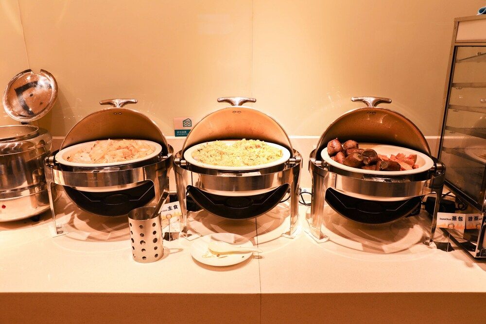 undefined CC INN Guangzhou RenHe Station 4