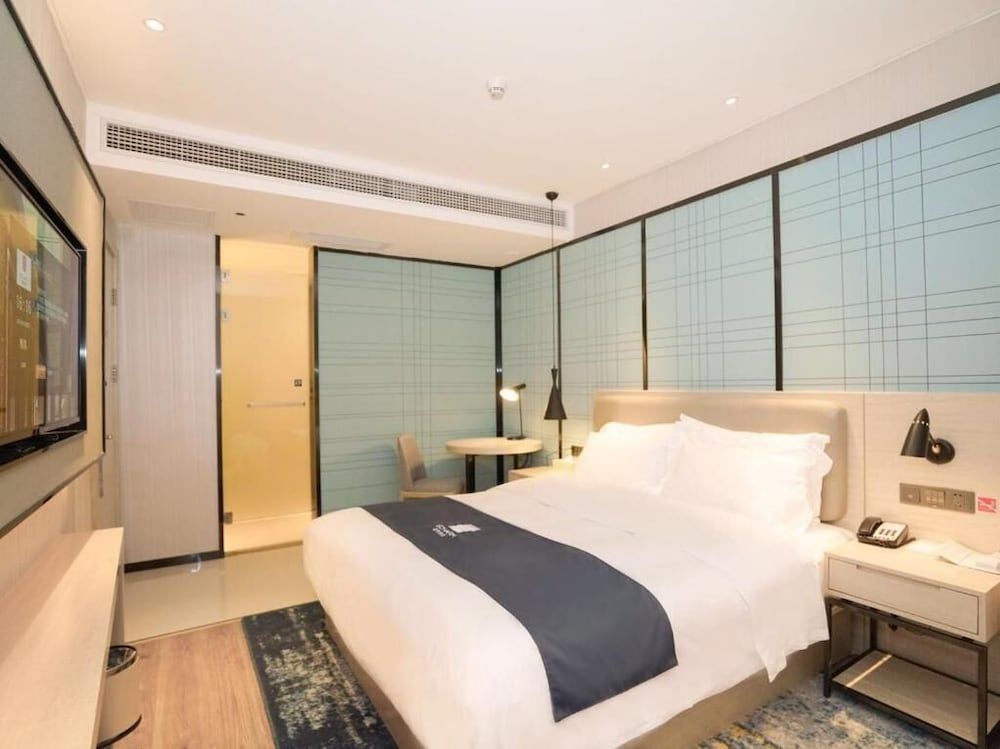 Echarm Hotel Pazhou Convention and Exhibition Center Branch Standard Double Room, No Windows 2