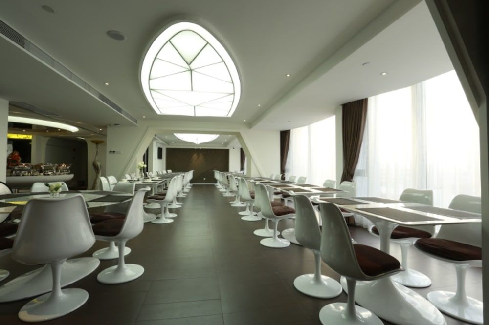 undefined Guangzhou Planet Hotel 5