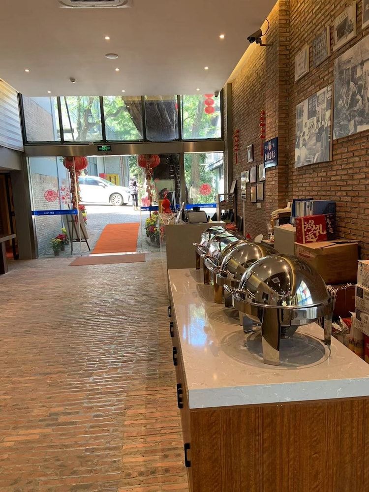 undefined Guangzhou Baiming Fangyuan Apartment 10