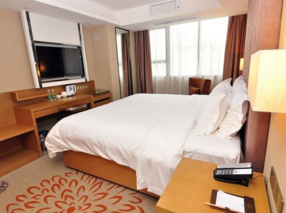 undefined Enjoy Hotels- Luoxi Metro Station Branch 10