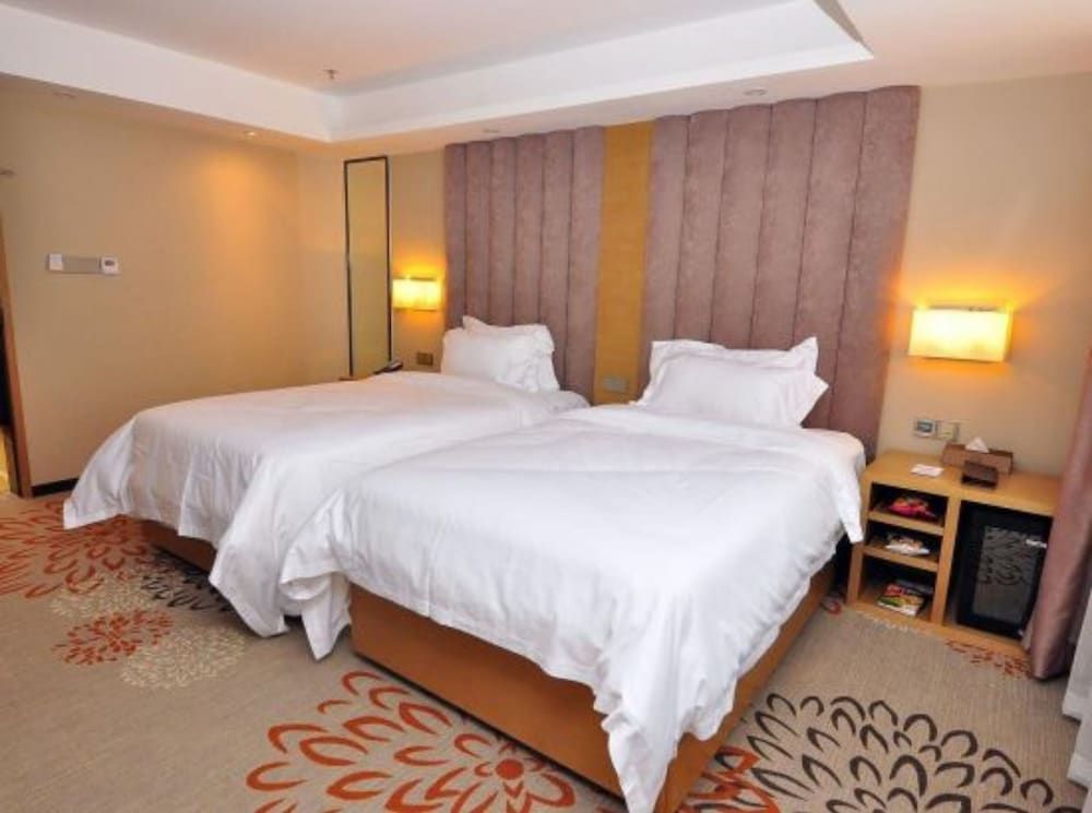 undefined Enjoy Hotels- Luoxi Metro Station Branch 2