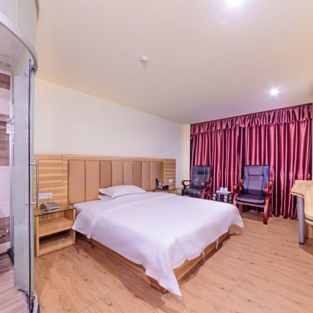 undefined Jiangxia Business Hotel 4